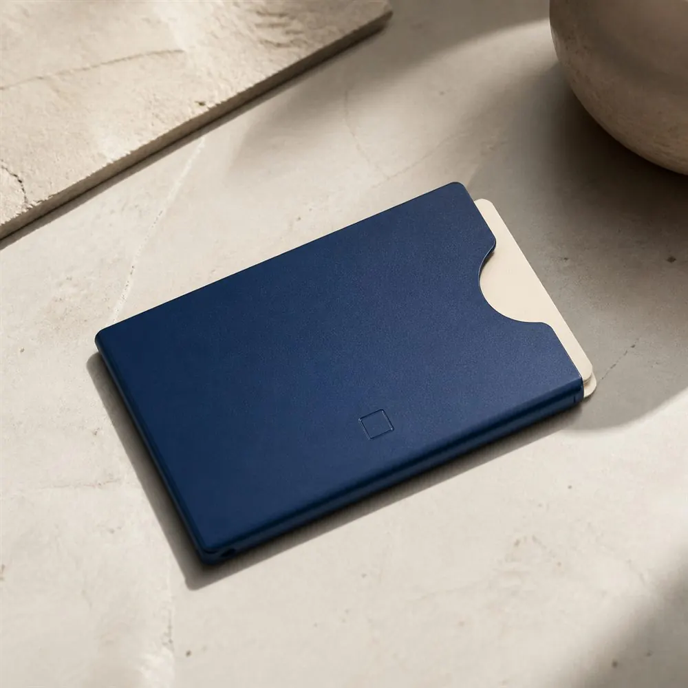 Card Holder — Alluminio riciclato o pelle vegetale